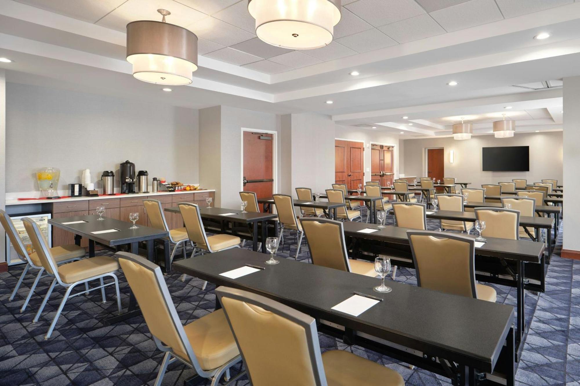 Courtyard By Marriott Saratoga Springs Otel Dış mekan fotoğraf
